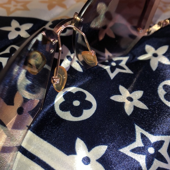 Oh Just Blocking The Sun Shades - Picture 9 of 14